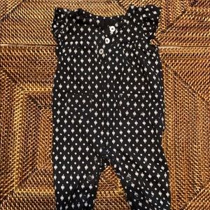 Carter’s newborn baby outfit